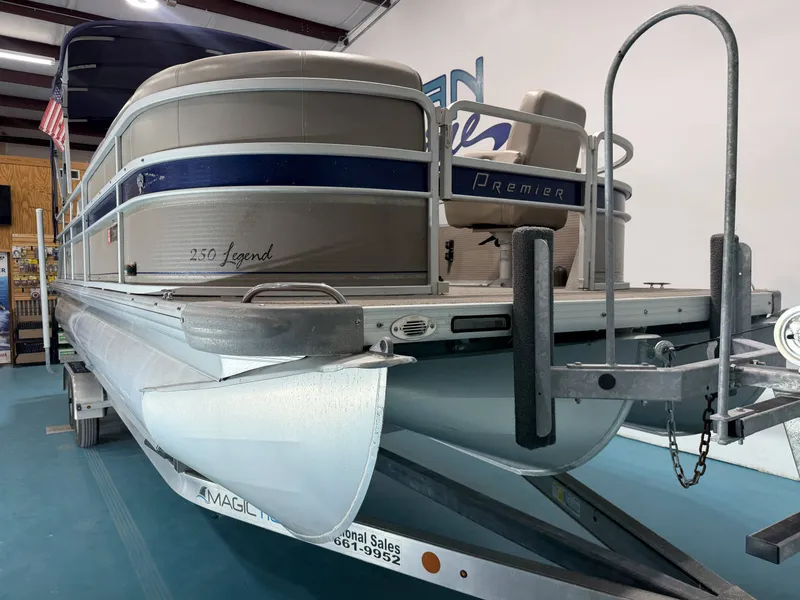 Slide: The Image of Premier 250 Legend 2007 - 22