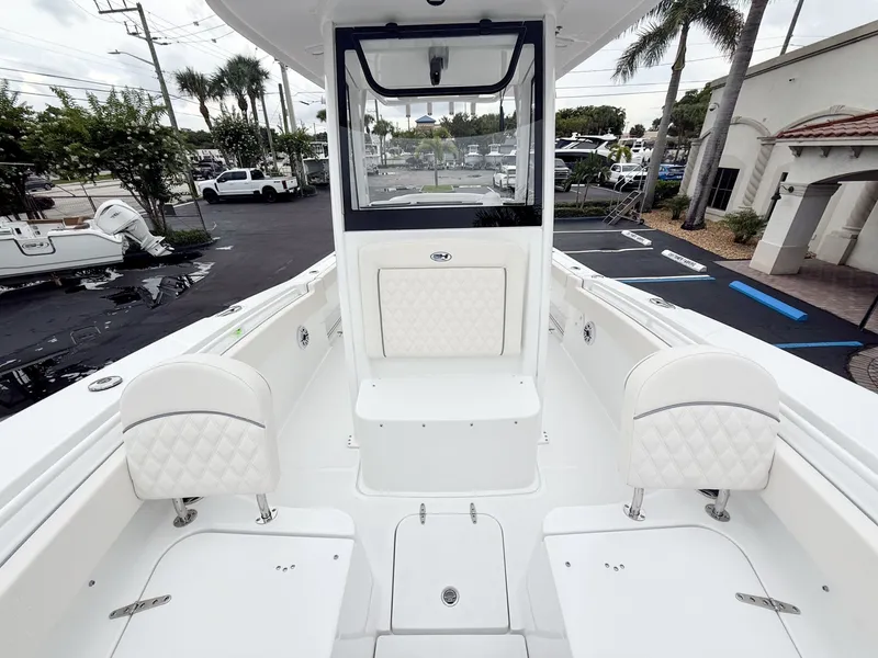 Slide: The Image of Sea Hunt Ultra 265SE 2027 - 30