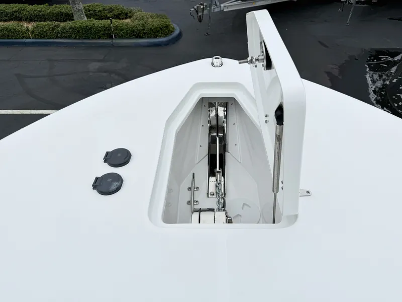 Slide: The Image of Sea Hunt Ultra 265SE 2027 - 38