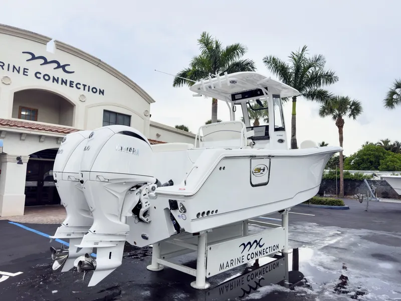 Slide: The Image of Sea Hunt Ultra 265SE 2027 - 9