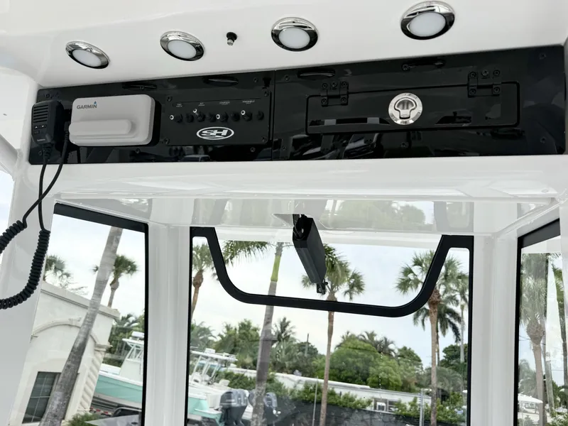 Slide: The Image of Sea Hunt Ultra 265SE 2027 - 27