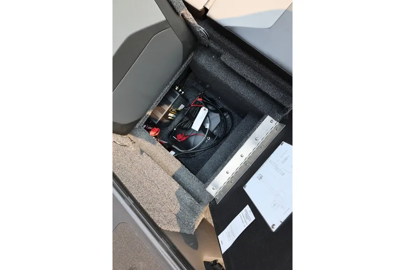 Slide: The Image of Lund 1875 Crossover XS 2027: Interior electronics compartment with cables and connectors. - 47