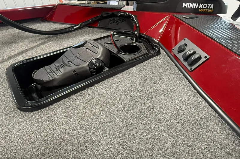 Slide: The Image of 2021 Ranger RT188 boat deck with Minn Kota Maxxum foot pedal and controls. - 14