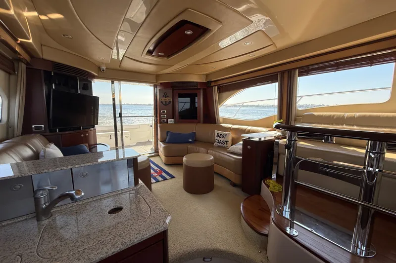 Slide: The Image of Salon Port Side - 17
