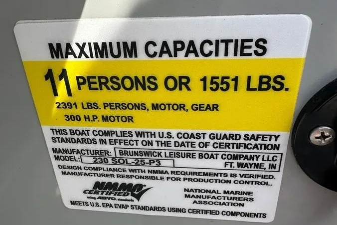 Slide: The Image of Maximum capacity label for 2020 Harris Solstice 230 SL boat, 11 persons or 1551 lbs. - 3