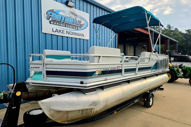 Slide: The Image of 1998 Sun Tracker Fishin' Barge 21 at Foothills Marine Center, Lake Norman. - 34