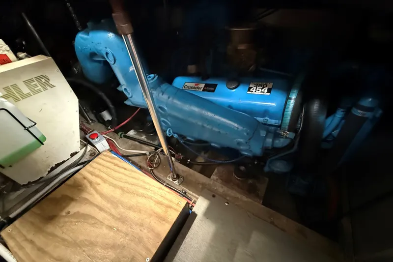 Slide: The Image of Engine room of 1988 Carver 38 Aft Cabin Motor Yacht with Crusader 454 engine. - 45