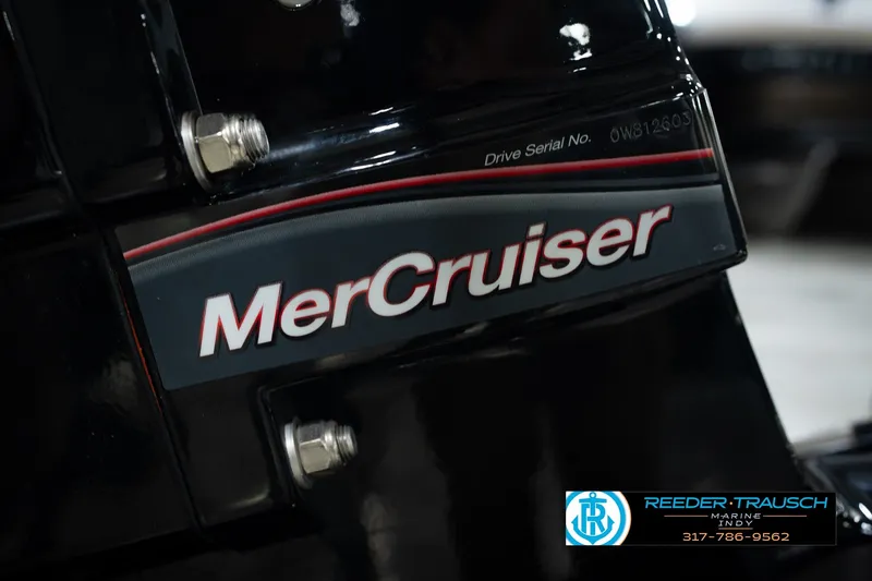 Slide: The Image of MerCruiser engine detail on 2006 Starcraft C-Star 1700 I/O F&S boat. - 50