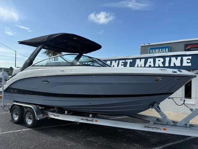 Slide: The Image of Sea Ray SLX 260 Outboard 2027 - 2