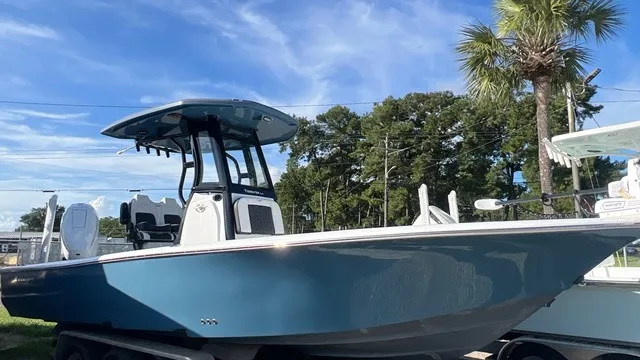 The Image of Tidewater 2500 Carolina Bay 2027 - 1