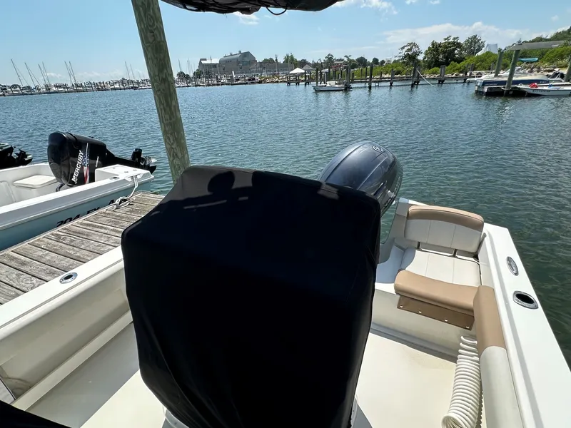Slide: The Image of Parker Marine SE 2100 2017 - 13