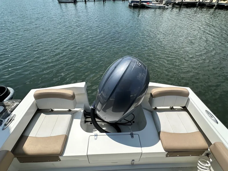 Slide: The Image of Parker Marine SE 2100 2017 - 14