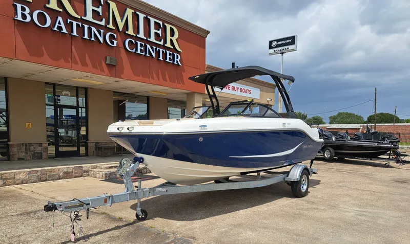 Slide: The Image of Bayliner D20I 2026 - 3