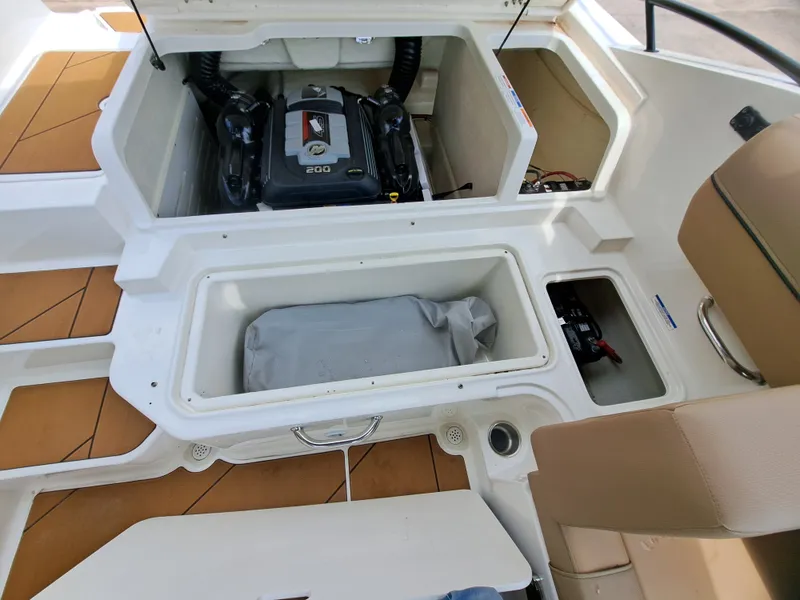 Slide: The Image of Bayliner D20I 2026 - 29