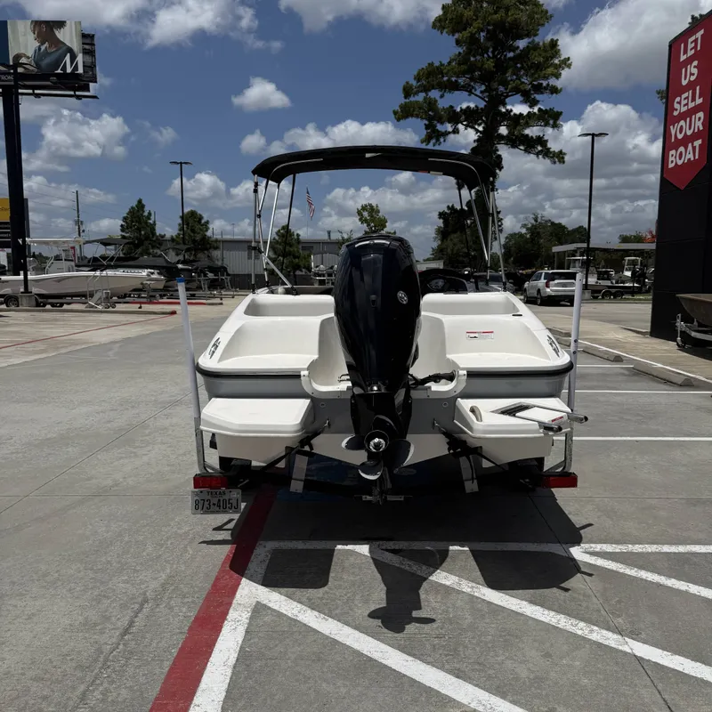 Slide: The Image of Bayliner E16 Element 2017 - 9