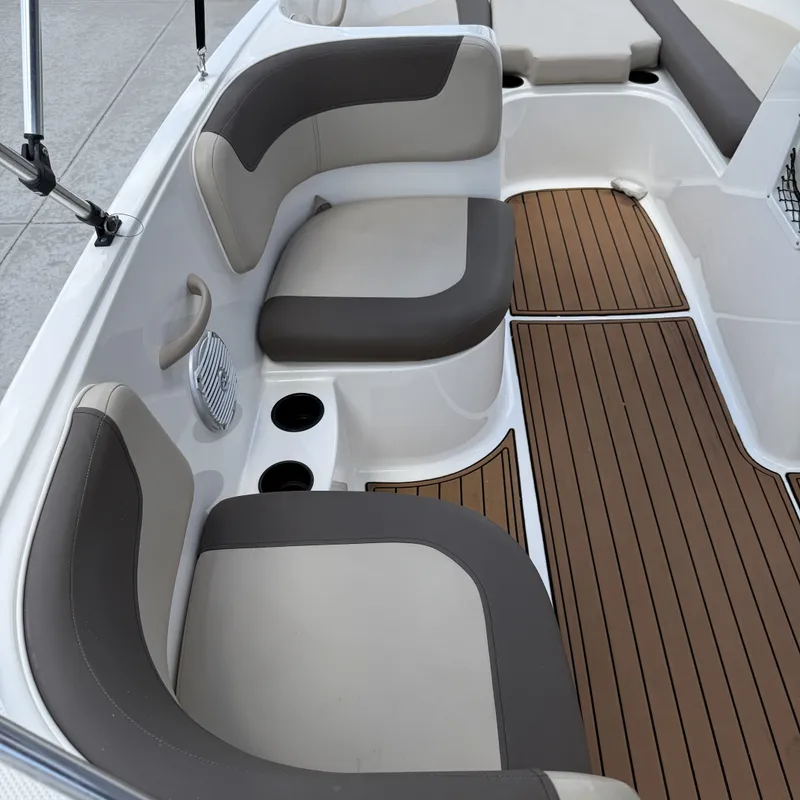 Slide: The Image of Bayliner E16 Element 2017 - 20