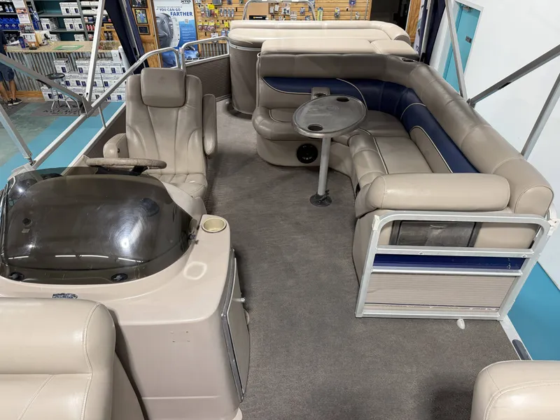 Slide: The Image of Premier 250 Legend 2007 - 12