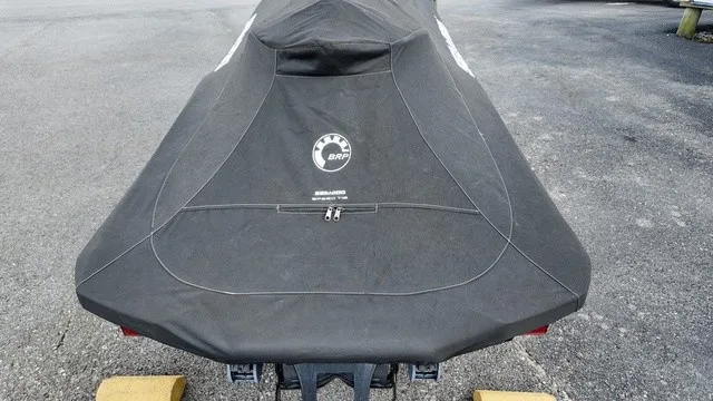 Slide: The Image of Sea-Doo Wake 2017 - 20