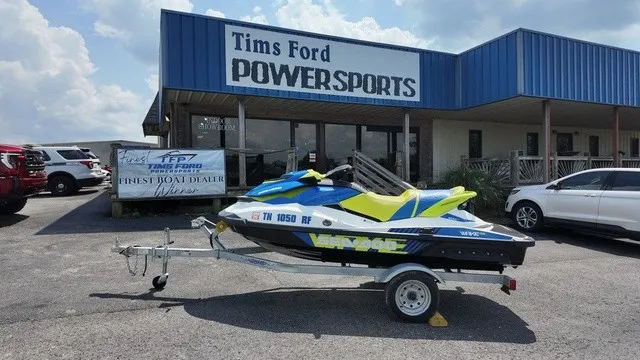 Slide: The Image of Sea-Doo Wake 2017 - 2