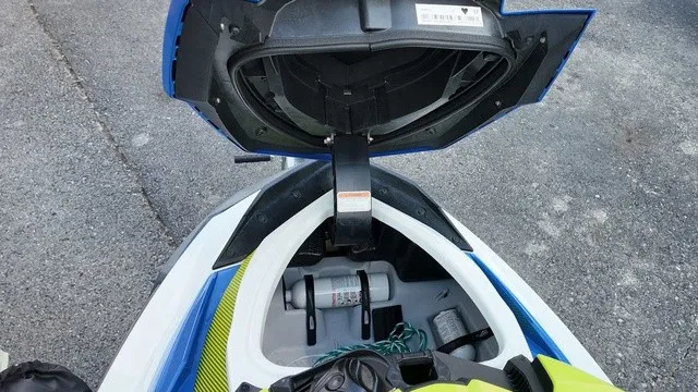 Slide: The Image of Sea-Doo Wake 2017 - 16