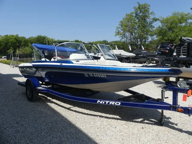Slide: The Image of Nitro Z-7 Sport 2015 - 6