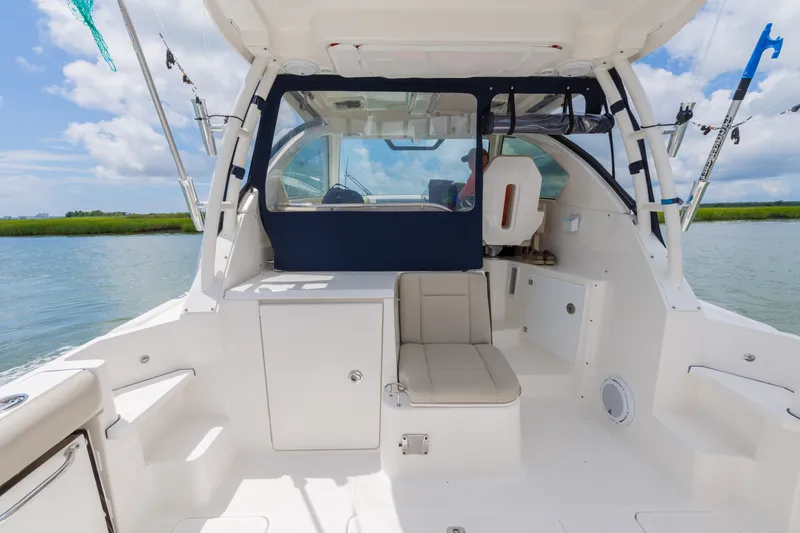 Slide: The Image of Pursuit OS 325 Offshore 2016 - 17