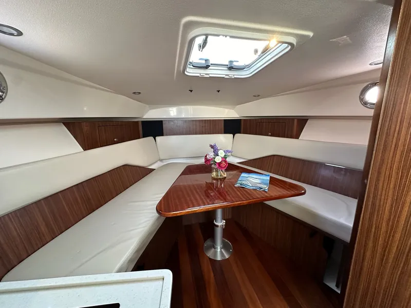 Slide: The Image of Pursuit OS 325 Offshore 2016 - 33