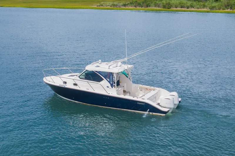 Slide: The Image of Pursuit OS 325 Offshore 2016 - 7