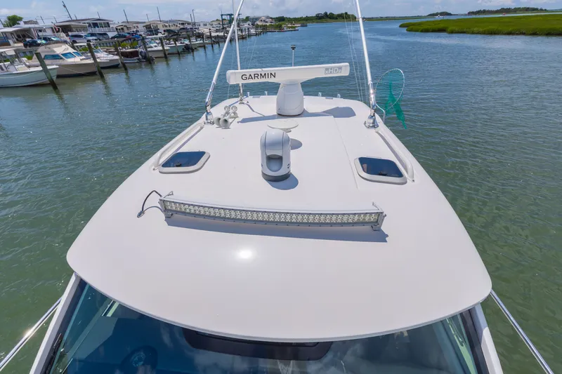 Slide: The Image of Pursuit OS 325 Offshore 2016 - 44