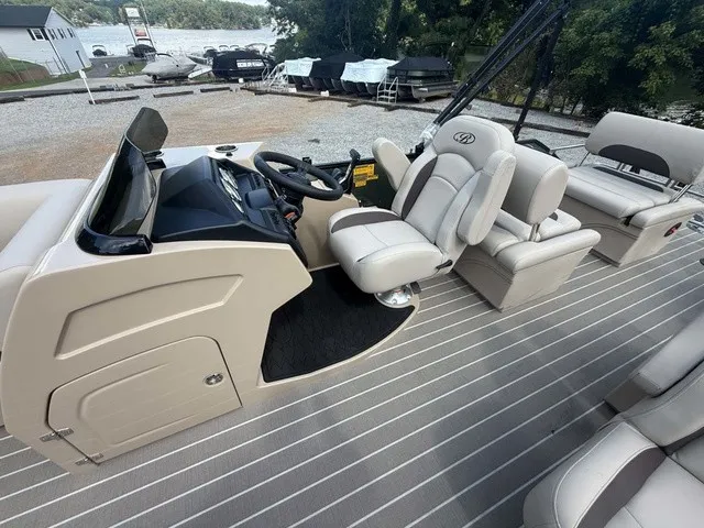Slide: The Image of Bentley Pontoons Legacy Quad Swing Back 223 2026 - 8