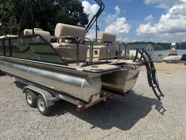 Slide: The Image of Bentley Pontoons Legacy Quad Swing Back 223 2026 - 3