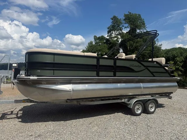 Slide: The Image of Bentley Pontoons Legacy Quad Swing Back 223 2026 - 2
