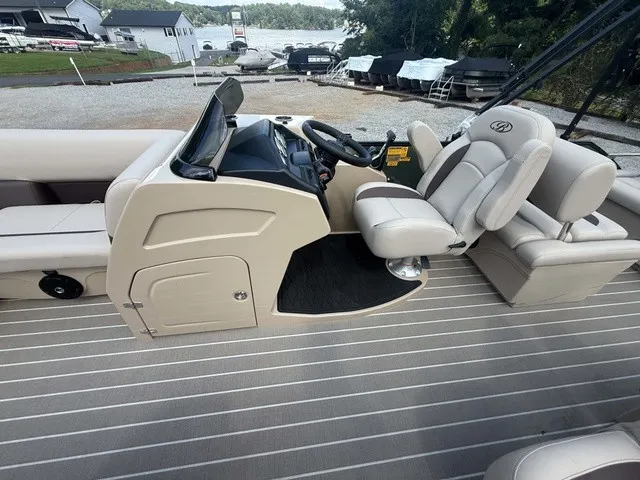Slide: The Image of Bentley Pontoons Legacy Quad Swing Back 223 2026 - 16