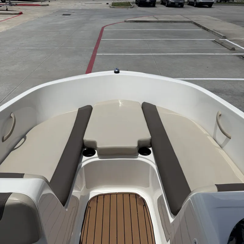Slide: The Image of Bayliner E16 Element 2017 - 28
