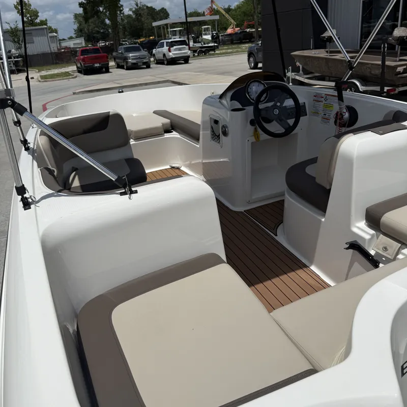 Slide: The Image of Bayliner E16 Element 2017 - 15