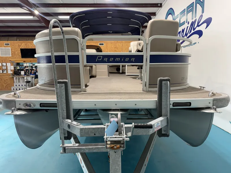 Slide: The Image of Premier 250 Legend 2007 - 5