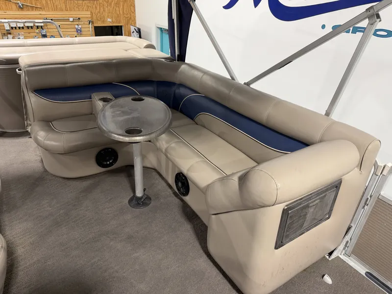 Slide: The Image of Premier 250 Legend 2007 - 19