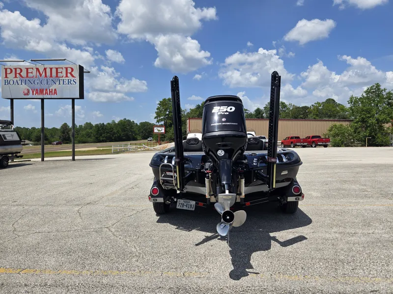 Slide: The Image of Ranger 521C 2018 - 10