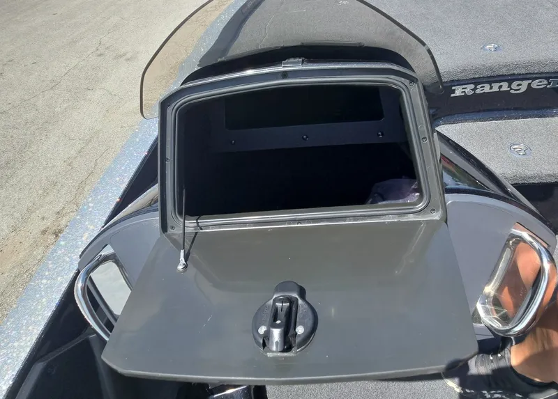 Slide: The Image of Ranger 521C 2018 - 24