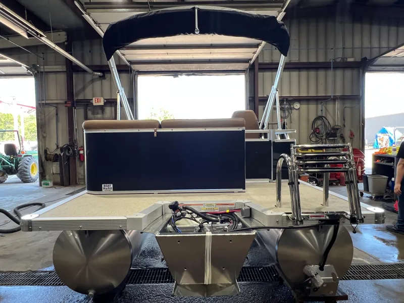 Slide: The Image of Tahoe Sport 2180 Cruise & Honda 4-Stroke EFI 2026 - 28