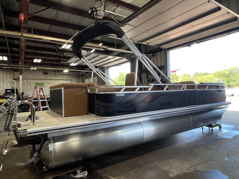 Slide: The Image of Tahoe Sport 2180 Cruise & Honda 4-Stroke EFI 2026 - 30
