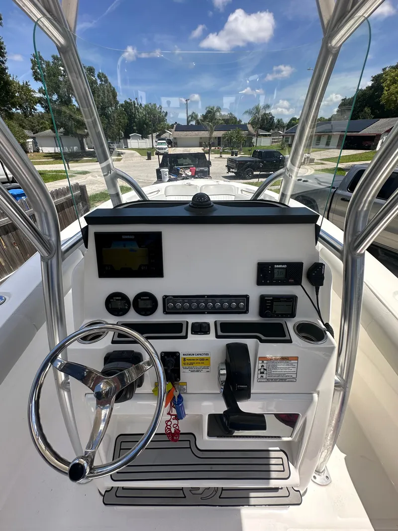 Slide: The Image of Sea Fox 228 Commader 2020 - 64