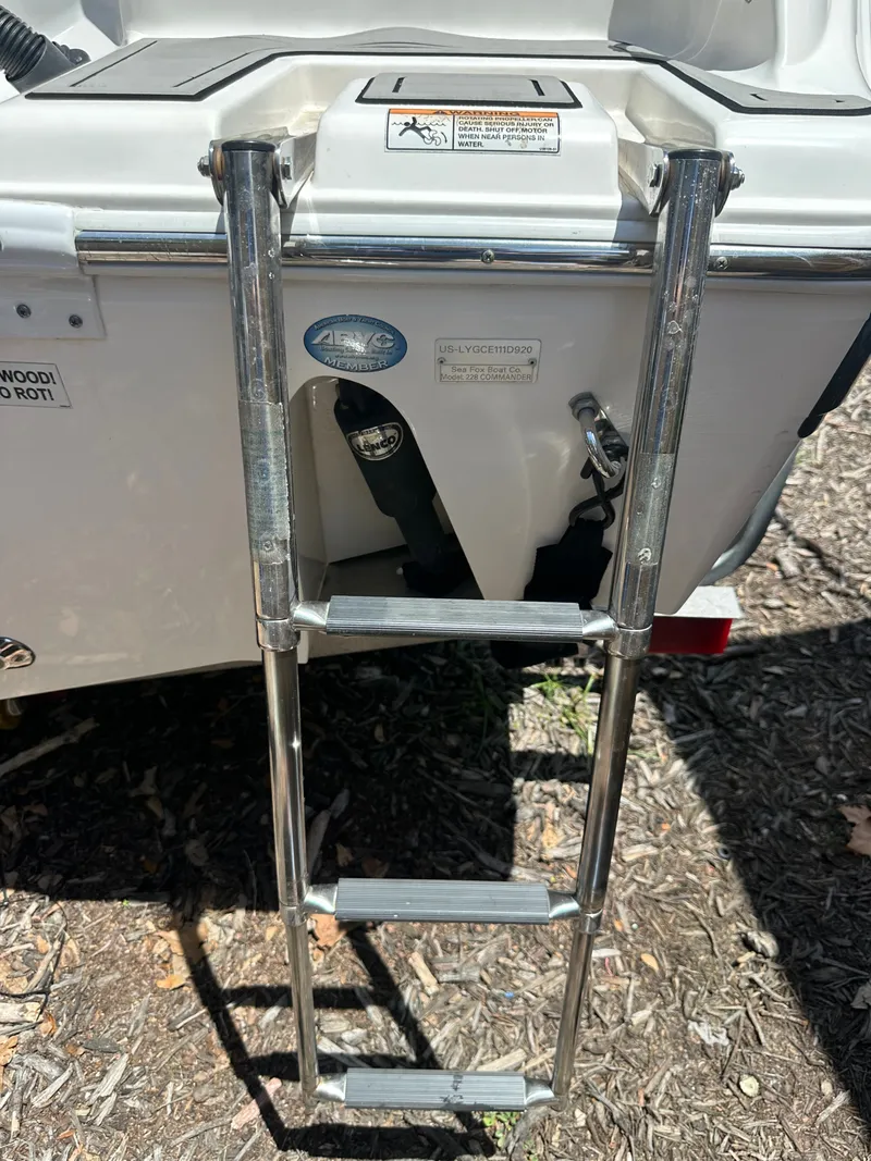 Slide: The Image of Sea Fox 228 Commader 2020 - 81