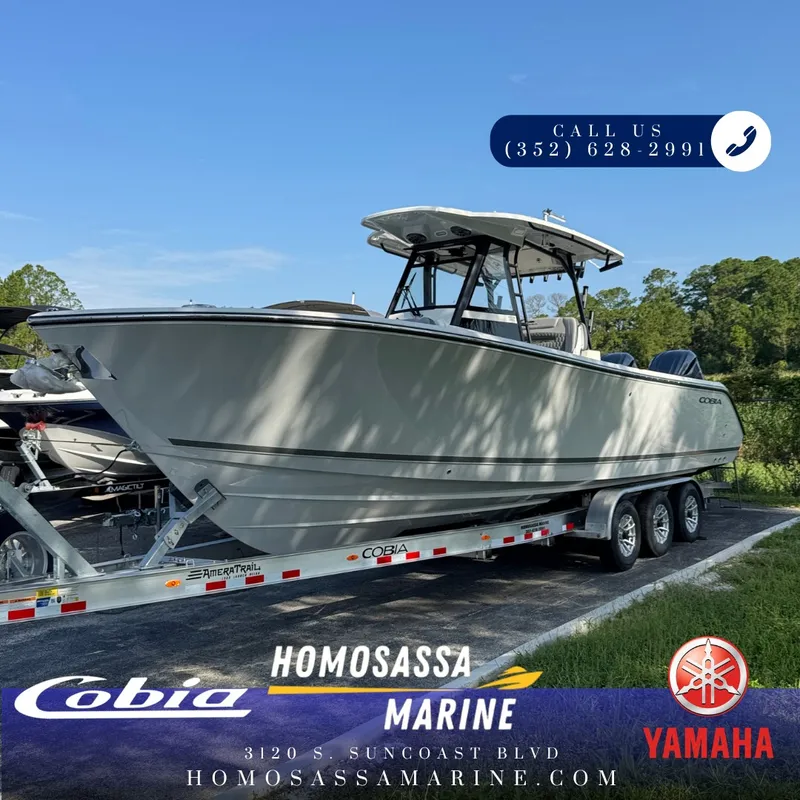 The Image of Cobia 305 Center Console 2027 - 1