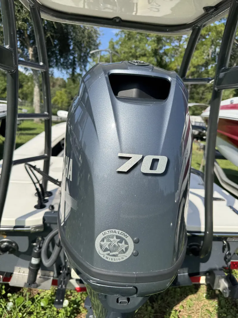 Slide: The Image of Spyder Flicker FX17 2024 - 6