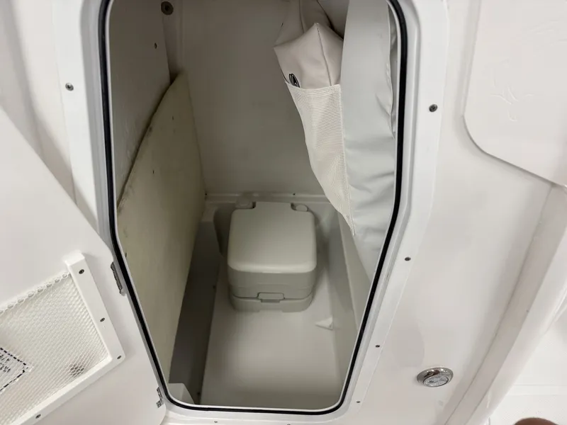 Slide: The Image of Sea Hunt BX25FS 2027 - 3