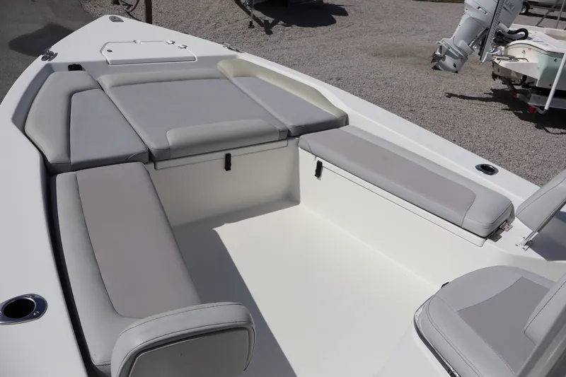 Slide: The Image of KenCraft 239 Bay 2019 - 17