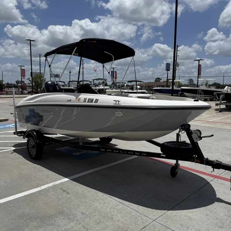 Slide: The Image of Bayliner E16 Element 2017 - 6