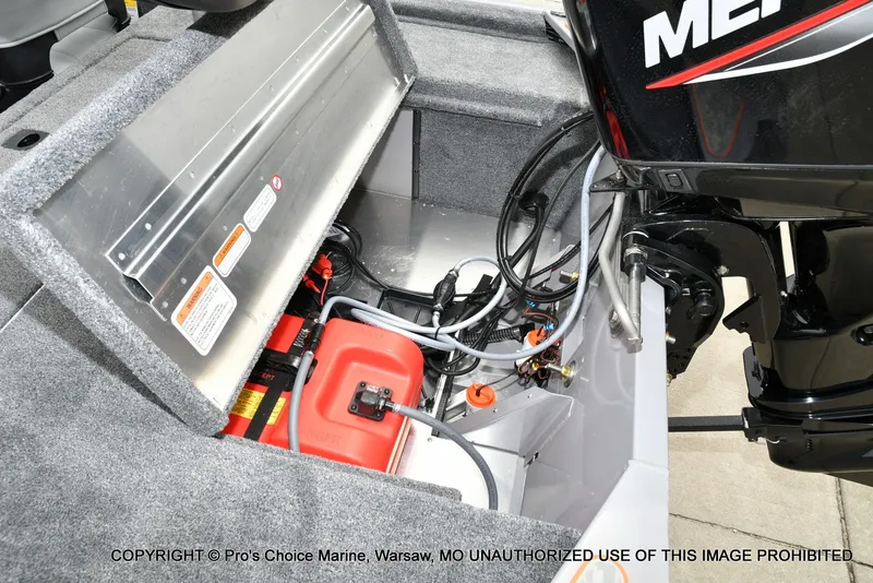 Slide: The Image of Tracker Bass Tracker Classic Limited 2027 - 54