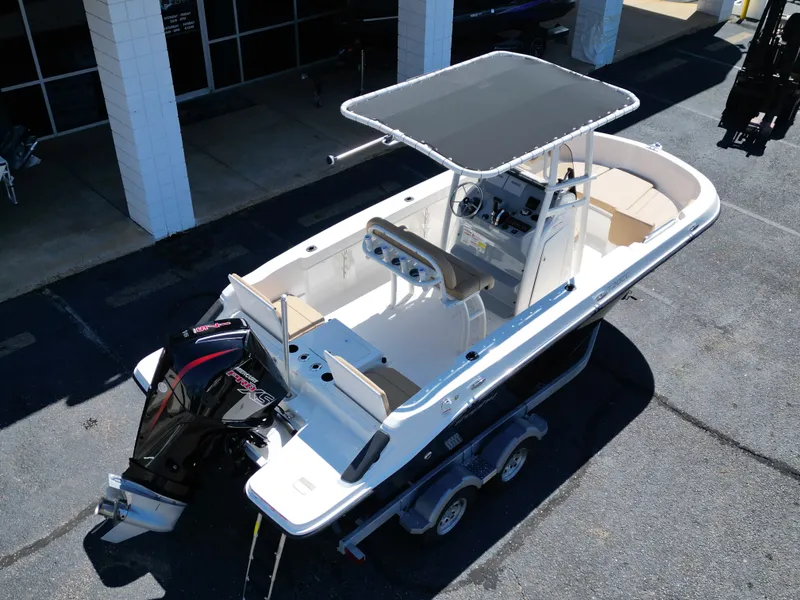 Slide: The Image of Bayliner TROPHY CC20 2026 - 8
